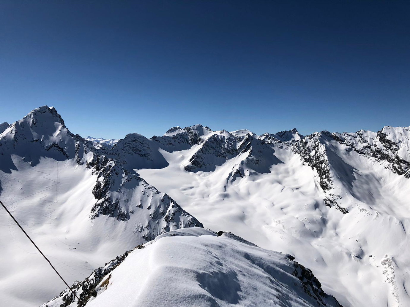 Gipfelpanorama. Foto: David Kurz