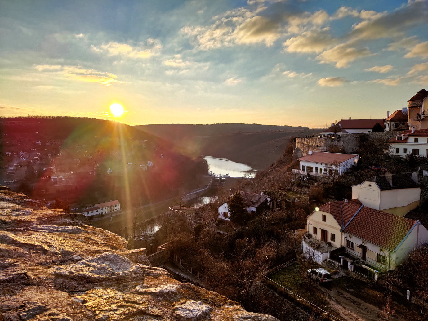 Sonnenuntergang über der Thaya. Foto: Simon Widy