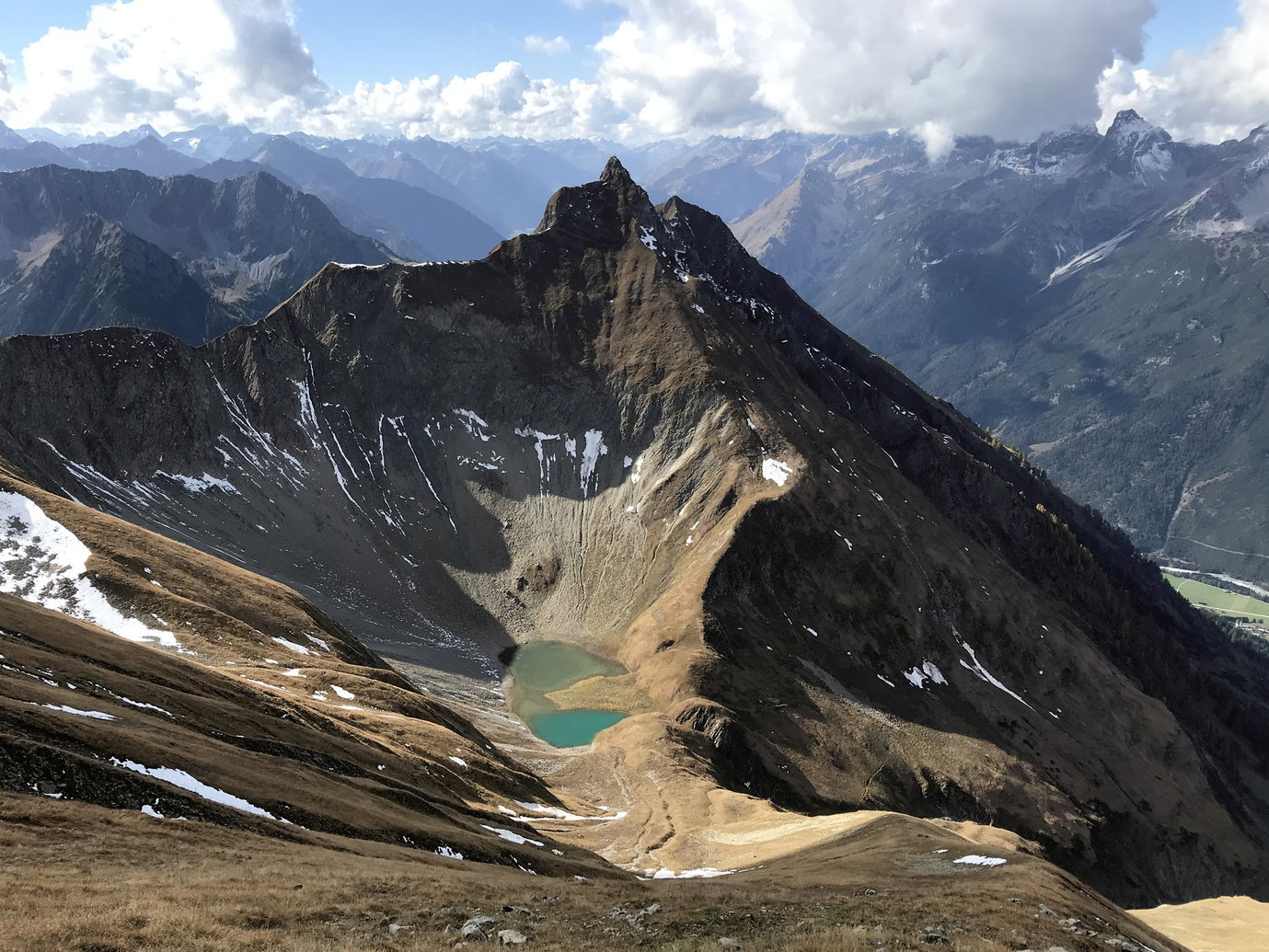 Pfeilspitze mit Stablsee zu Füßen. Foto: David Kurz