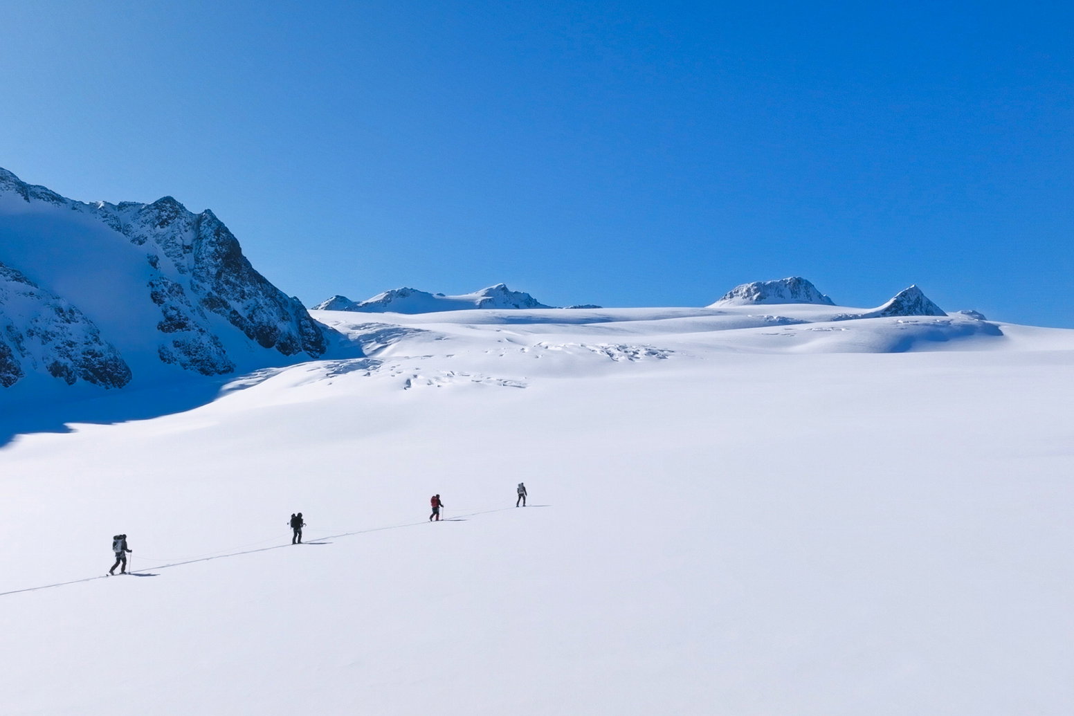Sonnig am Gepatschferner. Foto: Mountain Tribe