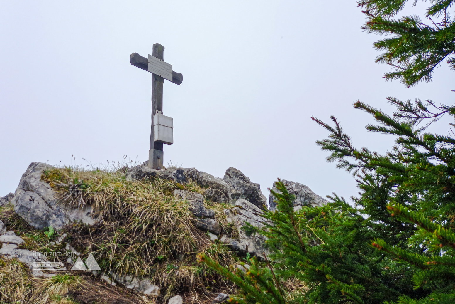 Schoberstein (1.556 Meter). Bei schönem Wetter bestimmt ein feiner Aussichtspunkt. Foto: Martina Friesenbichler