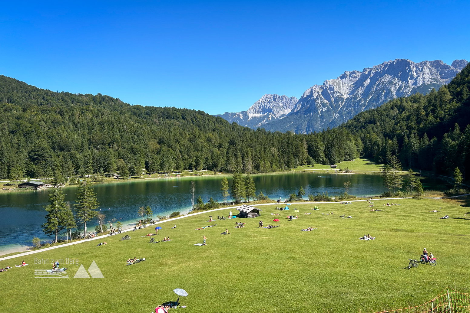 Über dem Nordufer des Ferchensees mit Blick Richtung Nordosten. Foto: David Kurz