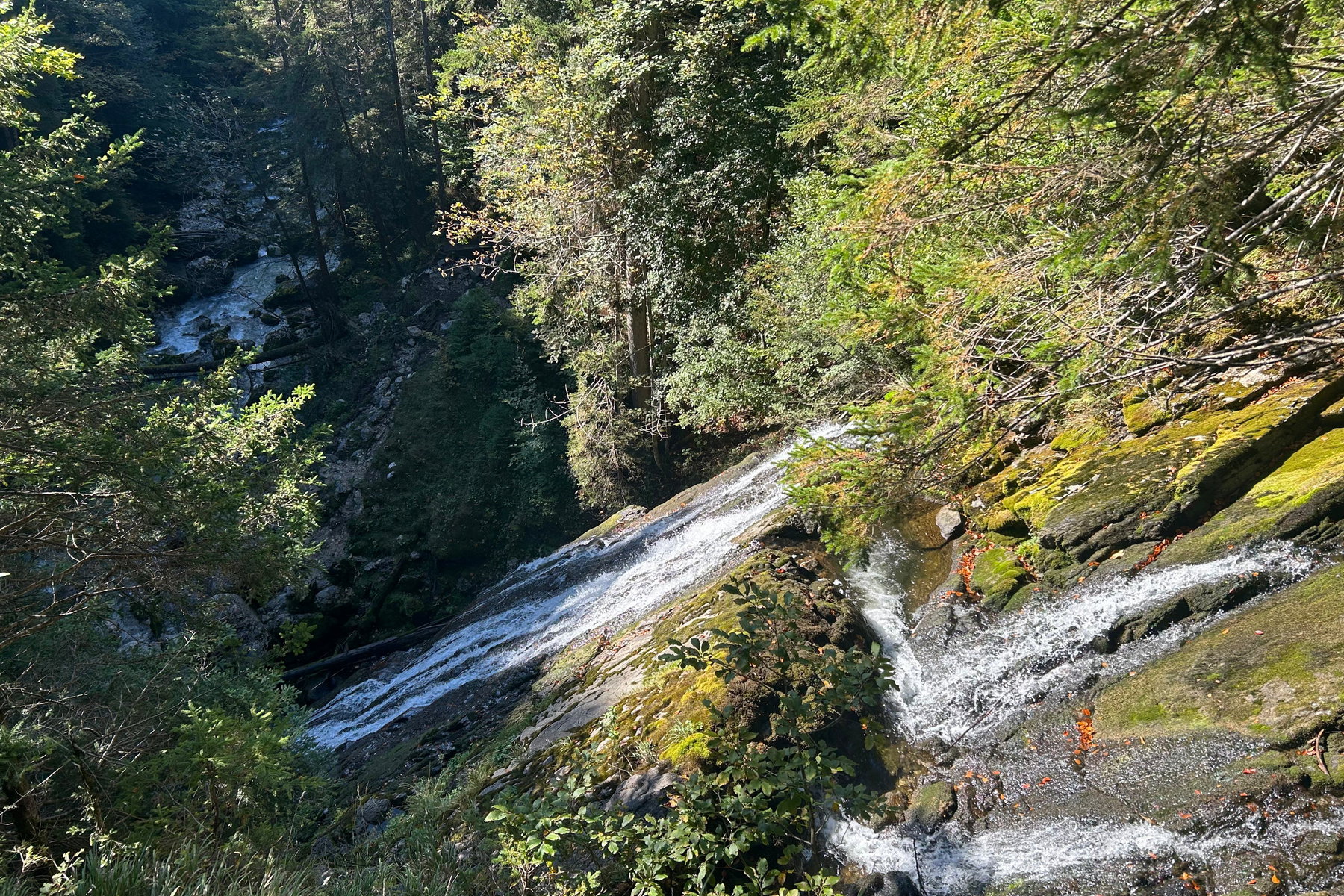 Ausblick von der Wasserfallhöhe. Foto: POW AT