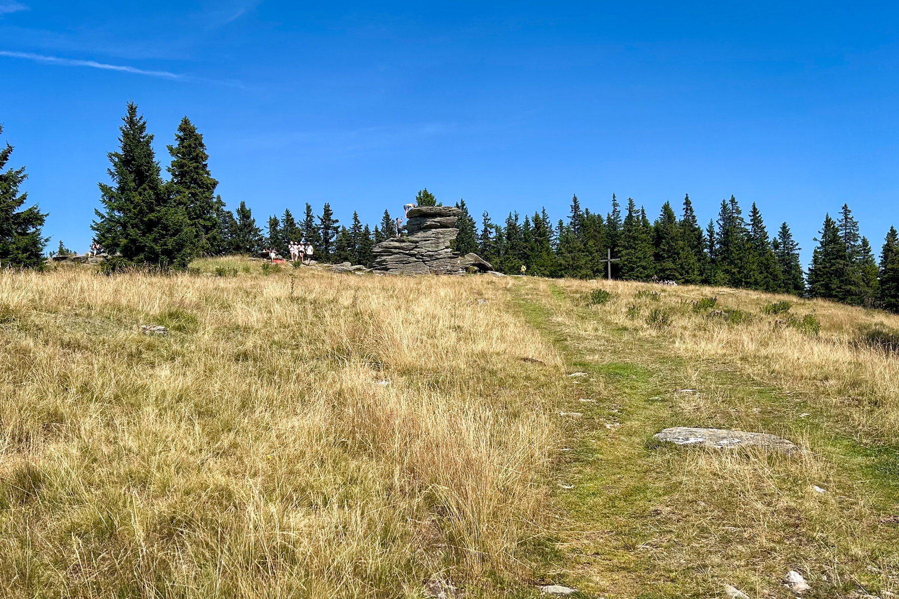 Am Teufelstein in den Fischbacher Alpen. Foto Veronika Schöll
