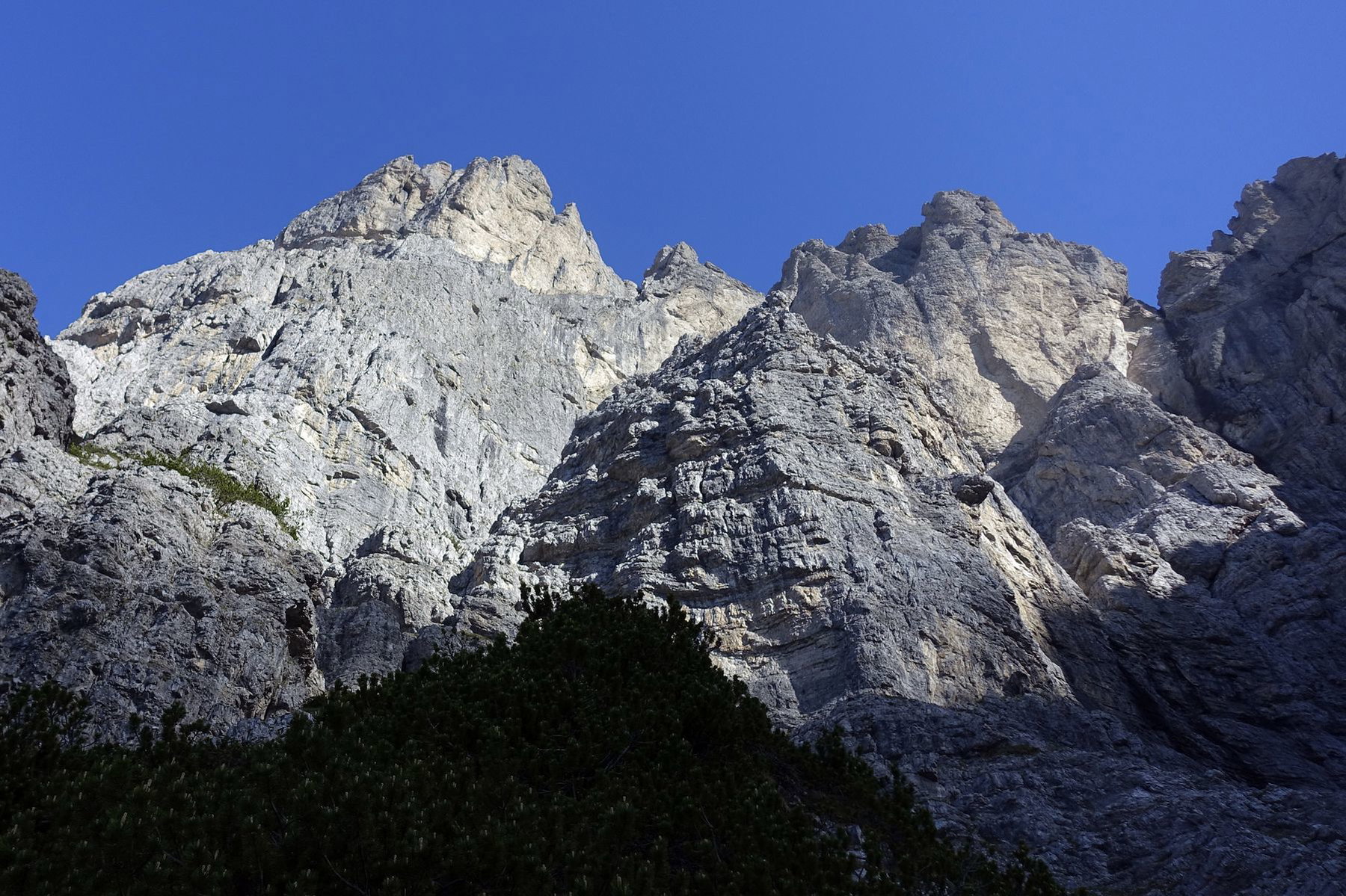 Näher als man glaubt: Die Belluneser Dolomiten!