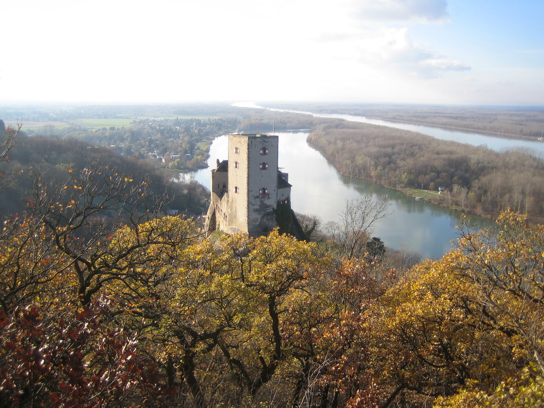 Burg Greifenstein vom Malerfelsen. Foto: Johann Fischer