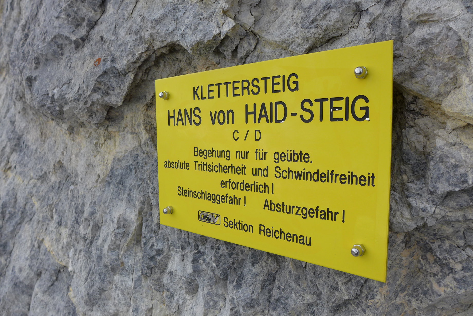 Einstiegstafel Hans-von-Haid-Steig. Foto: Alpenverein Edelweiss