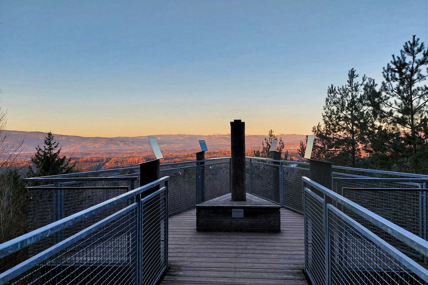 Sonnenaufgang am Buchkogel in Graz