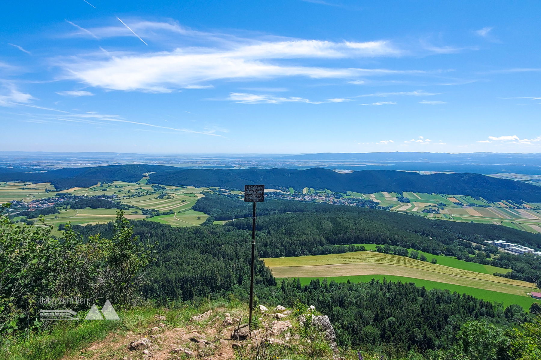 Hohe Wand von Waldegg inklusive Wasserfall