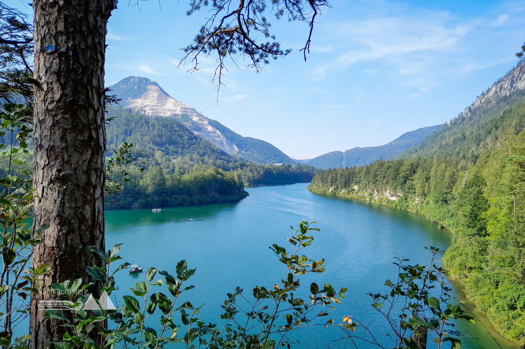 Entlang des Stausee Klaus